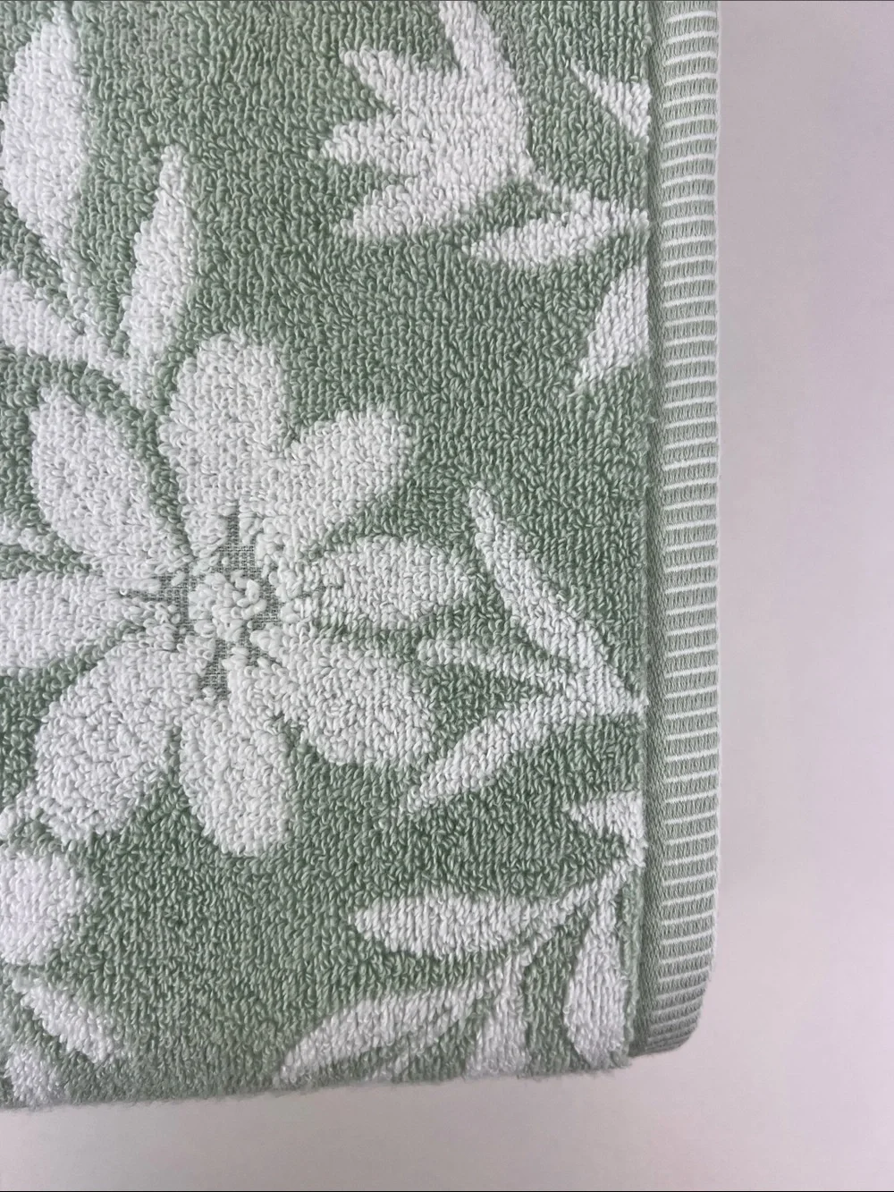 Common Thread Bath Towel Set Sage Green White Floral Soft Cotton 2 Pc NEW
